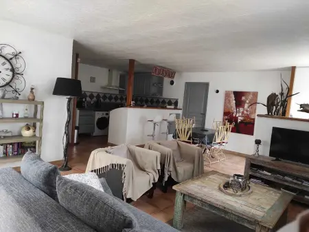 Maison charmante à Maillane avec piscine privée - Photo 2