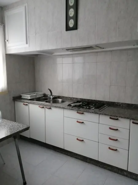 Appartement spacieux à Bueu, parfait pour 6 personnes, 110 m² - Photo 2