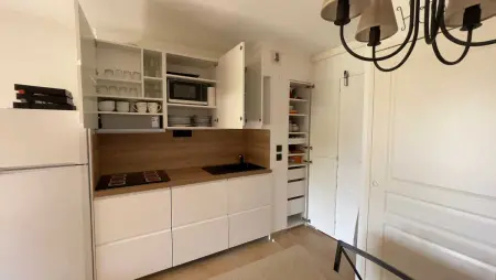Appartement agréable Roquebrune 32 m² piscine partagée au soleil!   - Photo 2