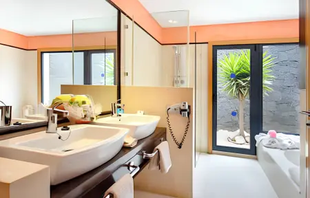 Villa élégante proche de Playa Blanca, piscine privée, jardin. - Photo 26