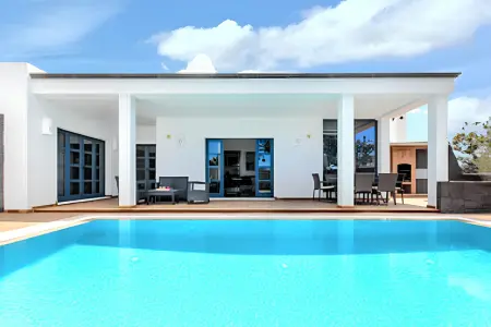 Villa élégante proche de Playa Blanca, piscine privée, jardin. - Photo 27