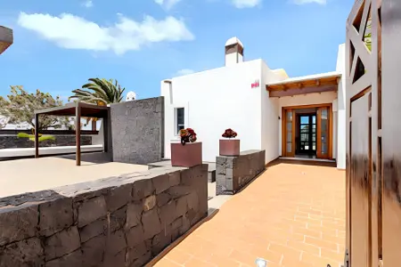 Villa élégante proche de Playa Blanca, piscine privée, jardin. - Photo 31