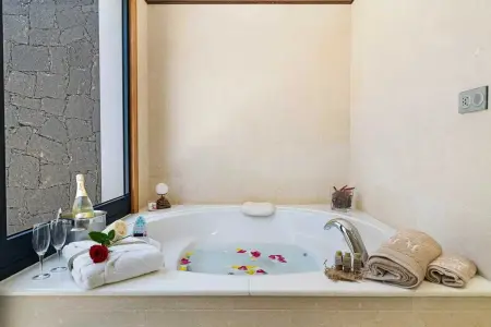Villa élégante proche de Playa Blanca, piscine privée, jardin. - Photo 51