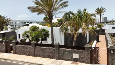 Villa élégante proche de Playa Blanca, piscine privée, jardin. - Photo 75