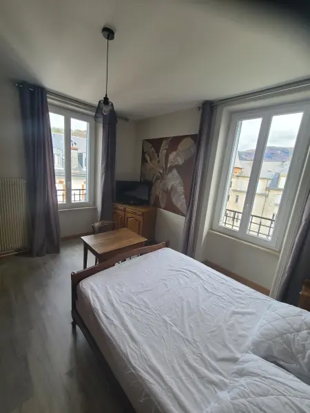 Appartement confortable à La Bourboule, 64 m², balcons agréables - Photo 2