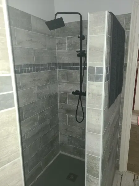 Appartement confortable à La Bourboule, 64 m², balcons agréables - Photo 9