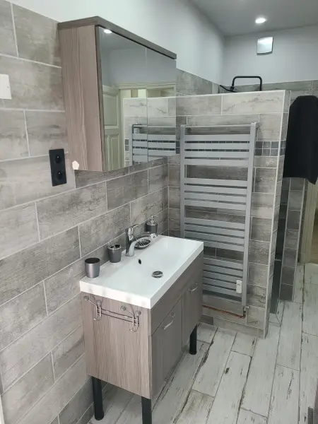 Appartement confortable à La Bourboule, 64 m², balcons agréables - Photo 11