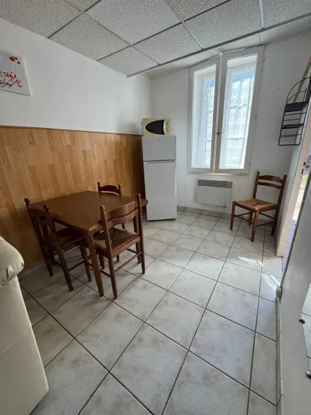 Appartement charmant à Néris-les-Bains - 30 m² - Jardin privé - Photo 1