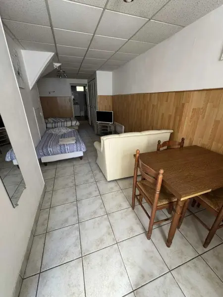 Appartement charmant à Néris-les-Bains - 30 m² - Jardin privé - Photo 5
