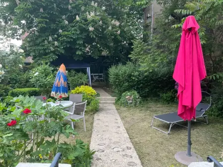 Appartement charmant à Néris-les-Bains - 30 m² - Jardin privé - Photo 11