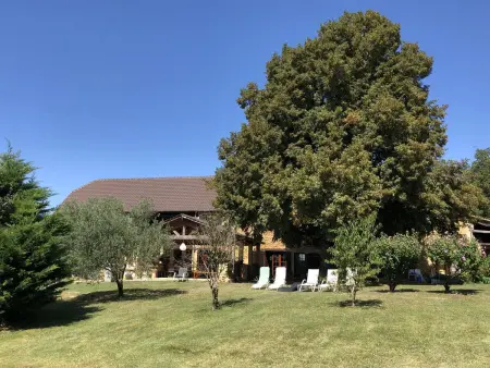 Spacieuse villa à Proissans avec piscine privée - Photo 1