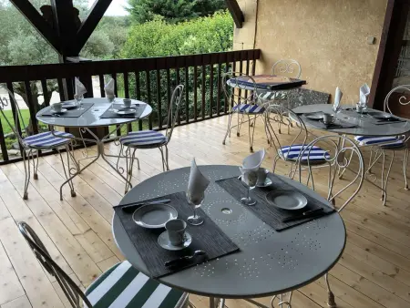 Spacieuse villa à Proissans avec piscine privée - Photo 2
