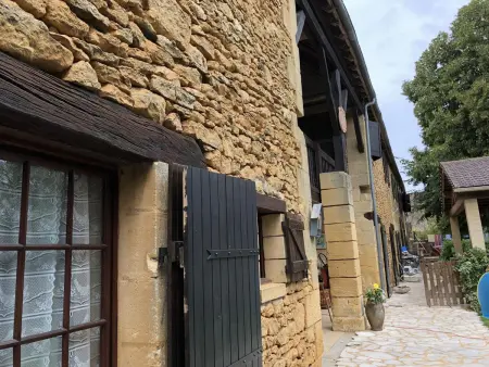 Spacieuse villa à Proissans avec piscine privée - Photo 18