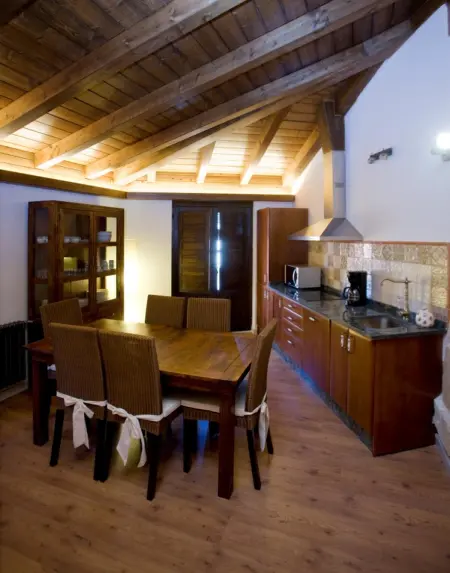 Appartement spacieux à Villalpando de 100 m² avec balcon vue ville - Photo 6