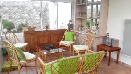 Charmante maison près de Primelin avec jardin et terrasse - Photo 1