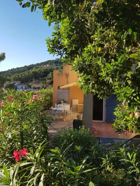Appartement cosy à Roquebrune-sur-Argens avec Piscine - 34 m² - Photo 12