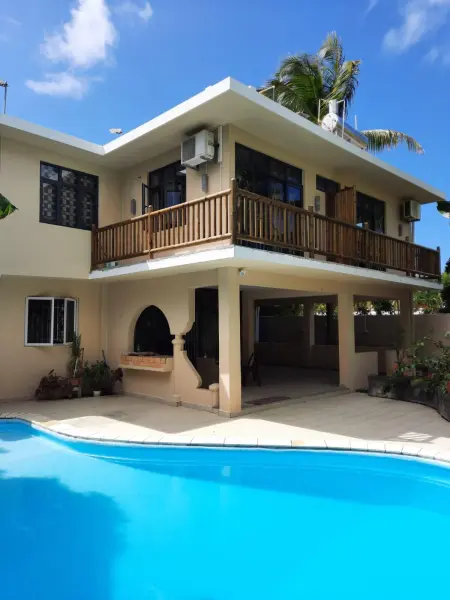 Appartement confortable à Blue Bay avec piscine partagée - Photo 2