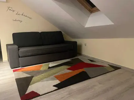Appartement spacieux à Charleroi 100 m² avec parking 5 pers - Photo 4