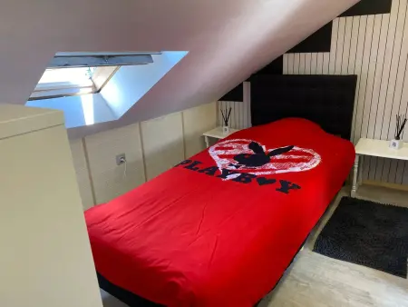 Appartement spacieux à Charleroi 100 m² avec parking 5 pers - Photo 5