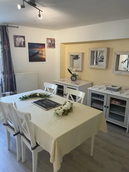 Appartement spacieux à Charleroi 100 m² avec parking 5 pers - Photo 13