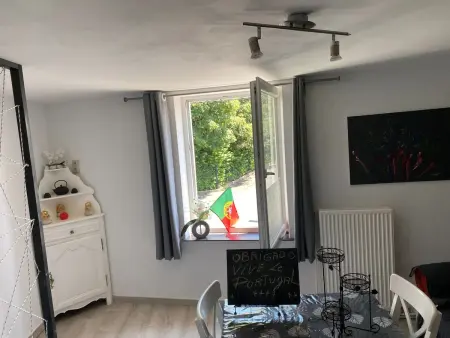 Appartement spacieux à Charleroi 100 m² avec parking 5 pers - Photo 14