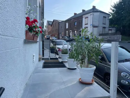 Appartement spacieux à Charleroi 100 m² avec parking 5 pers - Photo 48