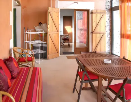 Maison charmante avec terrasse et jardin à Noves - Photo 2