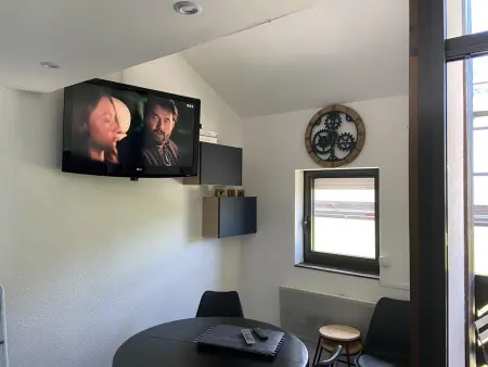 Appartement cosy à Manigod avec piscine partagée – 50 m² - Photo 9