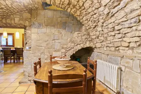Villa charmante à Castellbell i el Vilar avec piscine privée - Photo 5