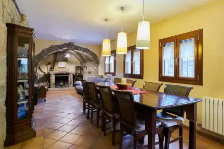 Villa charmante à Castellbell i el Vilar avec piscine privée - Photo 7