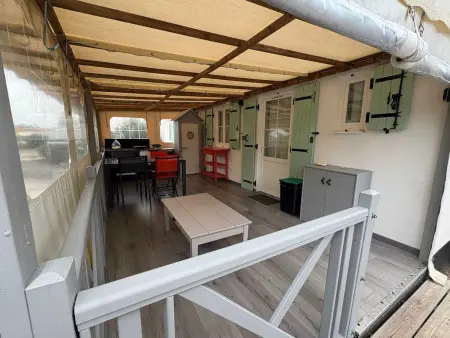 Maison ensoleillée à Saint-Pierre-d'Oléron avec piscine partagée - Photo 2