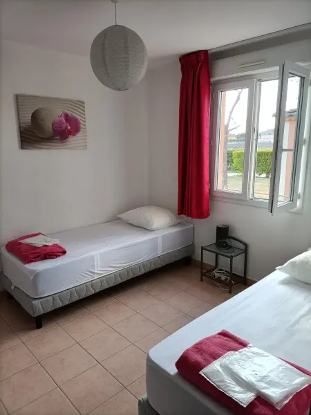 Maison accueillante avec jardin et piscine partagée à Grospierres - Photo 14