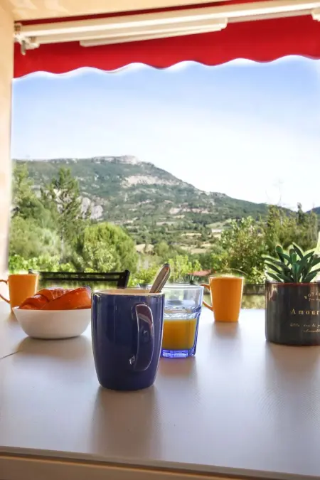 Maison spacieuse à La Roche-sur-le-Buis avec piscine privée 150 m² - Photo 4