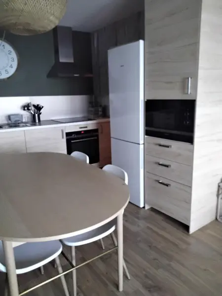 Appartement charmant à Reims avec vue imprenable sur la ville. - Photo 4