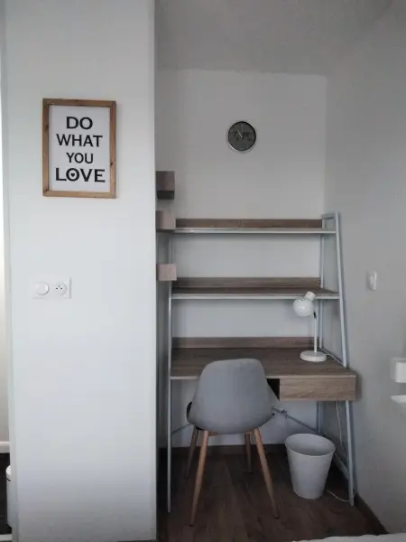 Appartement charmant à Reims avec vue imprenable sur la ville. - Photo 16