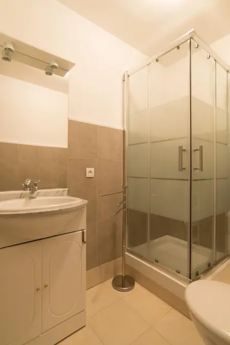 Studio charmant au cœur de Cannes avec balcon et parking - Photo 10