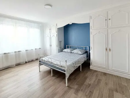 Majestueuse maison à Bondy - 200 m² - 10 pers. & parking - Photo 1