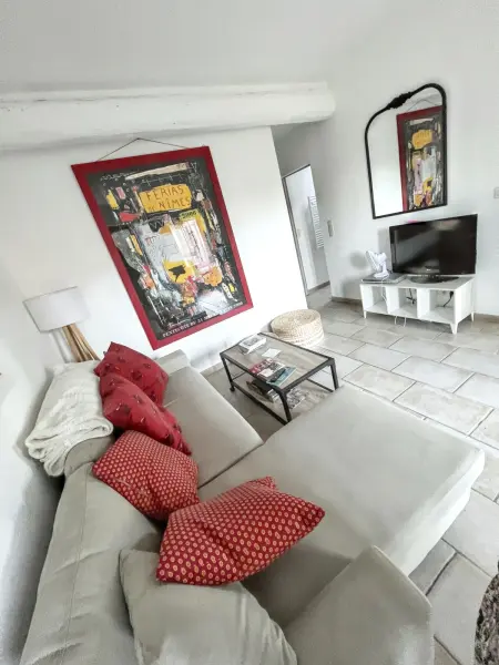 Maison charmante à Nîmes avec jardin privé, Maison 6 personnes à Nîmes - Photo 1