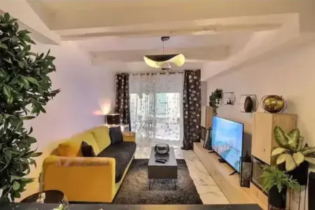 Appartement charmant à Pignans - 46 m² avec jacuzzi - Photo 1
