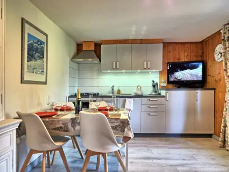Appartement cosy aux Carroz, 40 m², vue sur la montagne - Photo 3