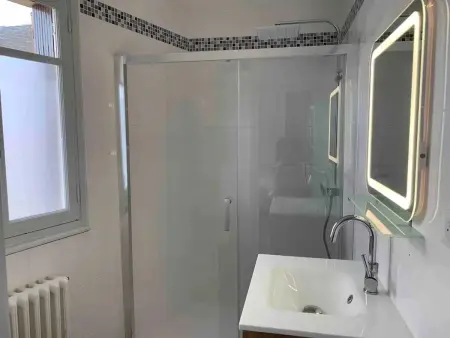 Appartement chaleureux à Néris-les-Bains - 57 m² avec terrasse - Photo 9