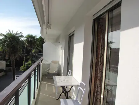 Appartement moderne à Antibes - 50 m² - Vue sur jardin - Photo 8
