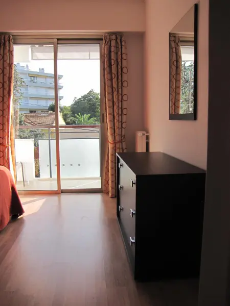Appartement moderne à Antibes - 50 m² - Vue sur jardin - Photo 23