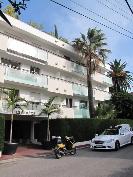 Appartement moderne à Antibes - 50 m² - Vue sur jardin - Photo 32
