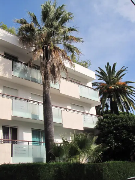 Appartement moderne à Antibes - 50 m² - Vue sur jardin - Photo 40