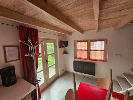 Chalet confortable à Varces-Allières-et-Risset avec terrasse - Photo 3