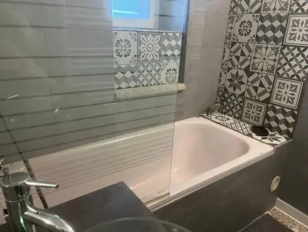 Appartement confortable à Vedène - 45m² - terrasse - Photo 8