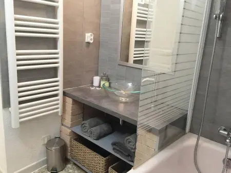 Appartement confortable à Vedène - 45m² - terrasse - Photo 13