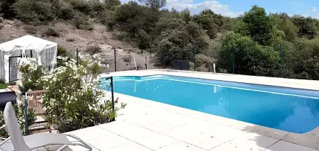 Spacieuse villa à Saint-Jean-du-Pin avec piscine privée - Photo 6
