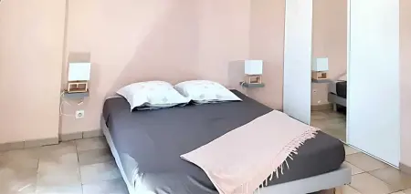 Spacieuse villa à Saint-Jean-du-Pin avec piscine privée - Photo 24